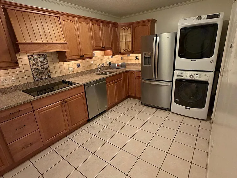 8370 Greensboro Dr #1019 — Photo 24