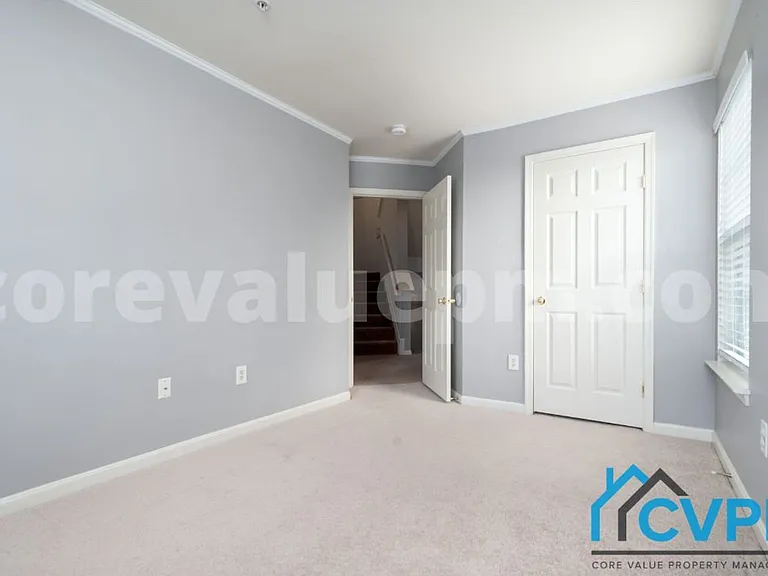 1934 Hackberry Ct — Photo 15