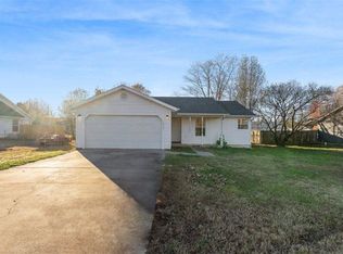 1805 E Rosewood Ln, Elkins, AR 72727