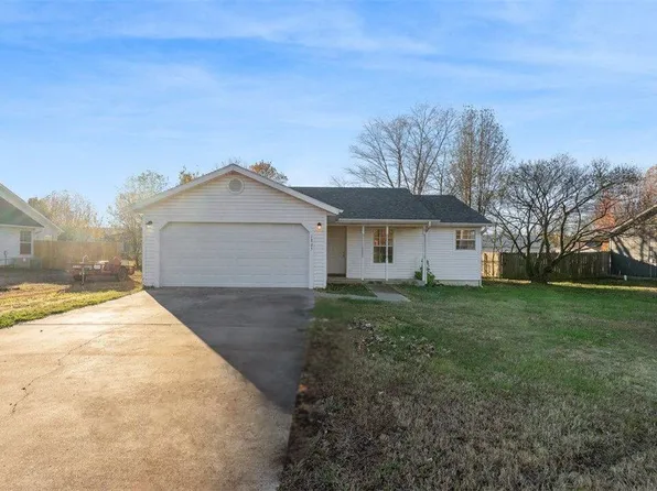 1805 E Rosewood Ln, Elkins, AR 72727