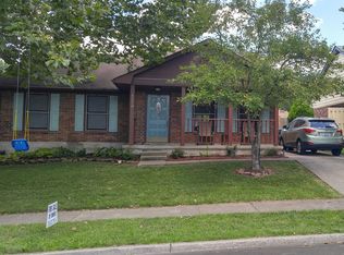 1573 Springfield Dr, Lexington, KY 40515