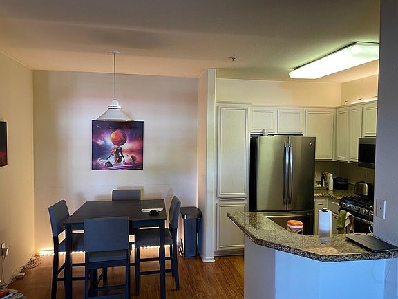 5th image of 344 Hauser Blvd #106