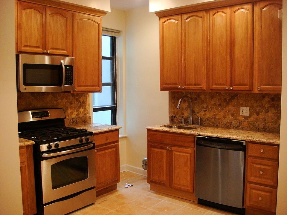 1st image of 31-78 36th St #2R