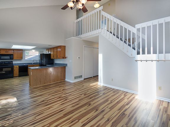4th image of 7535 Hickorywood Dr