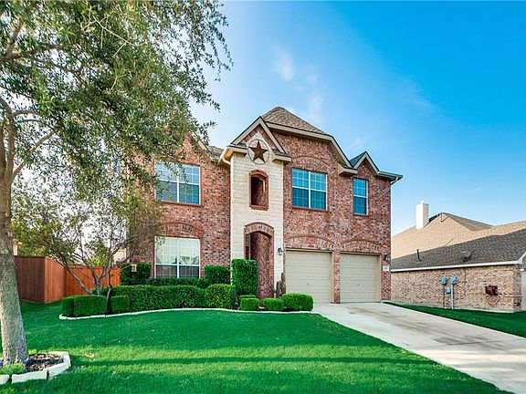 3rd image of 1303 W Collins Cir