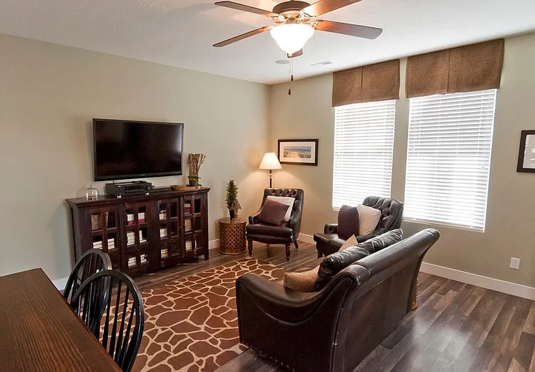 869 W Pantani Ct — Photo 5
