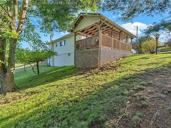 3rd image of 341 Evergreen Hills Rd
