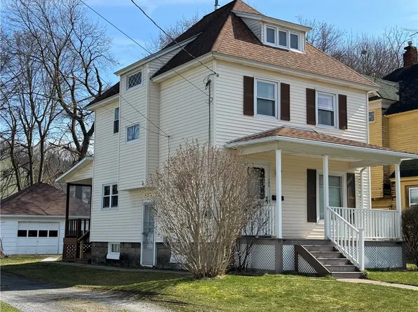 130 Park Pl, Auburn, NY 13021