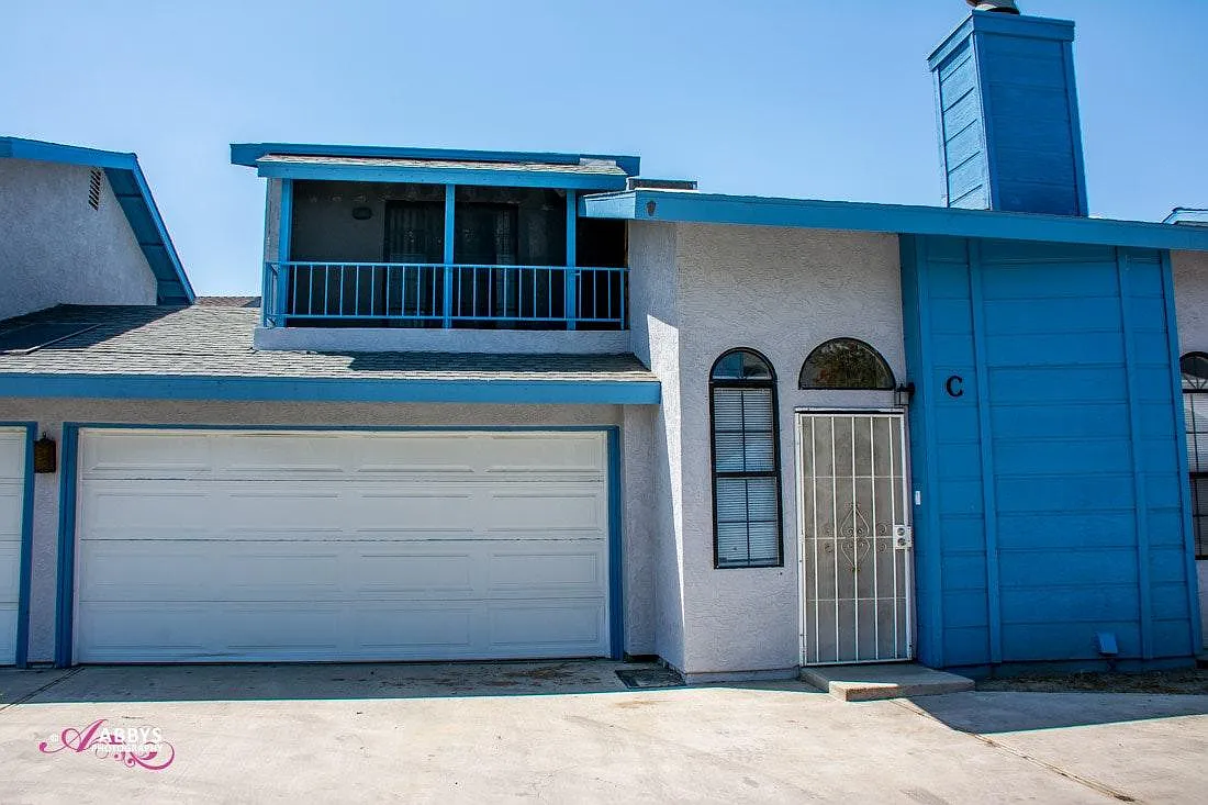 7705 S Laurelglen Boulevard — Photo 1