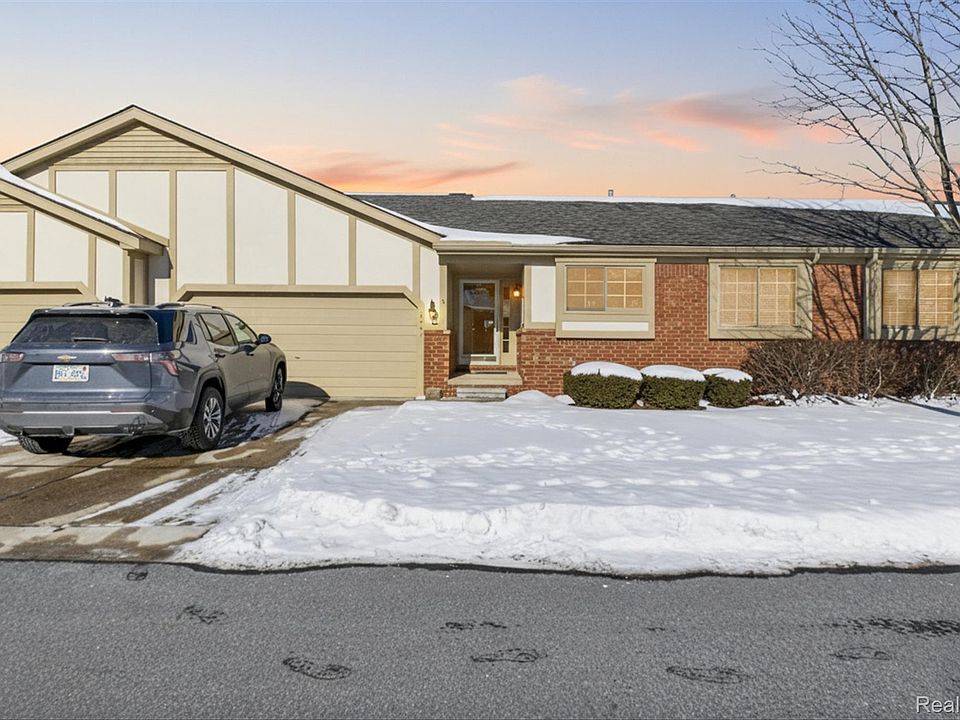 1st image of 18591 Valleybrook Ln