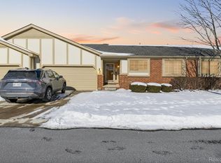 18591 Valleybrook Ln, Clinton Township, MI