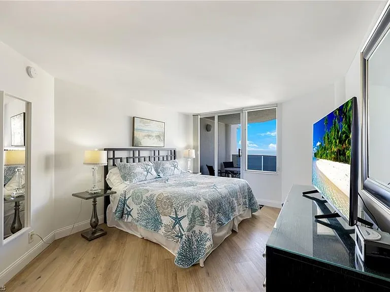 4041 Gulf Shore Blvd N #1505 — Photo 17