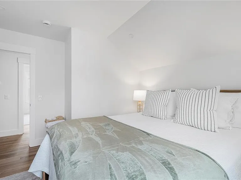 69 Connection St — Photo 35