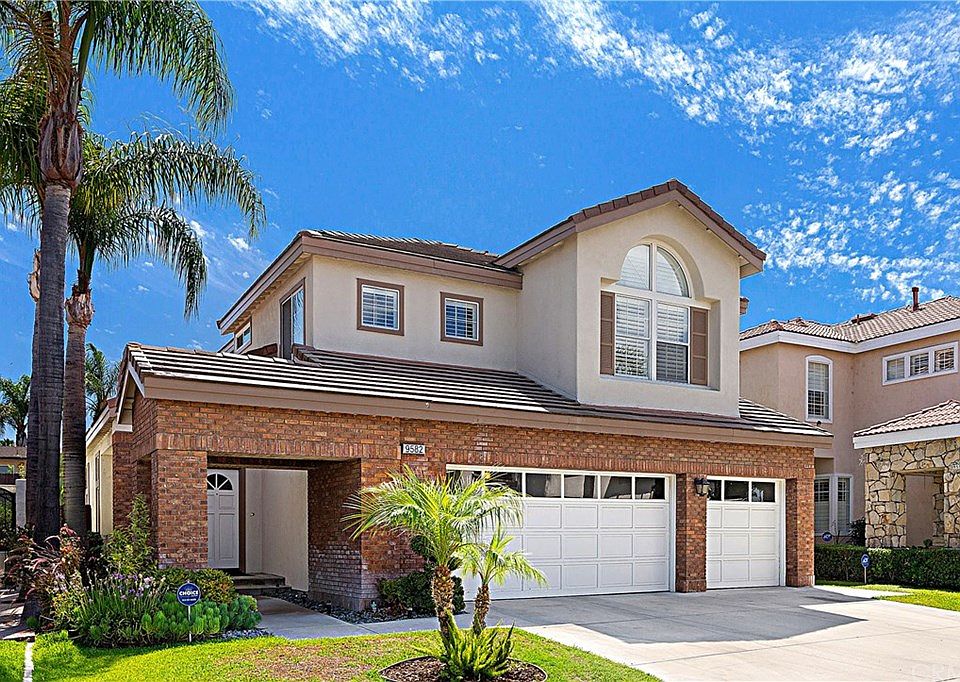 1st image of 9582 Montanza Way