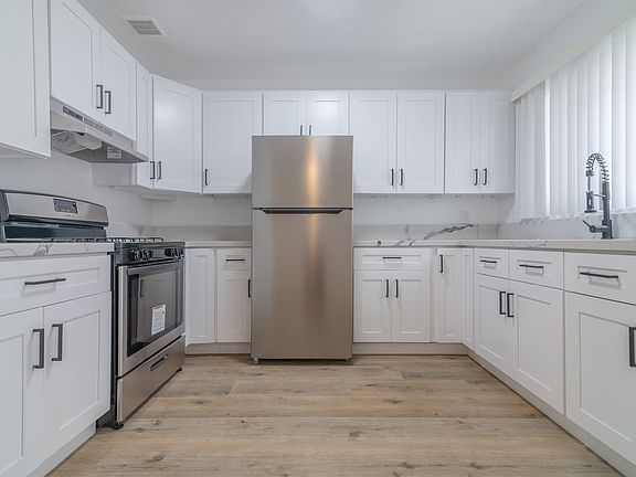 4th image of 3940 Nicolet Ave #6A