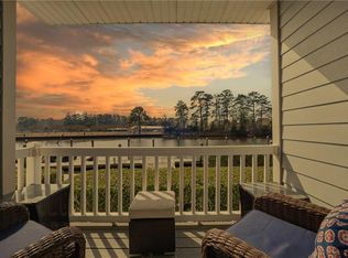 6 Harbor Watch Dr UNIT 305, Chesapeake, VA 23320