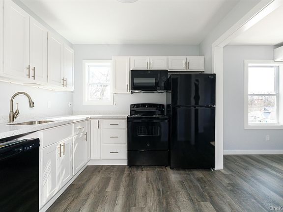 3rd image of 68 Clark St Floor 2