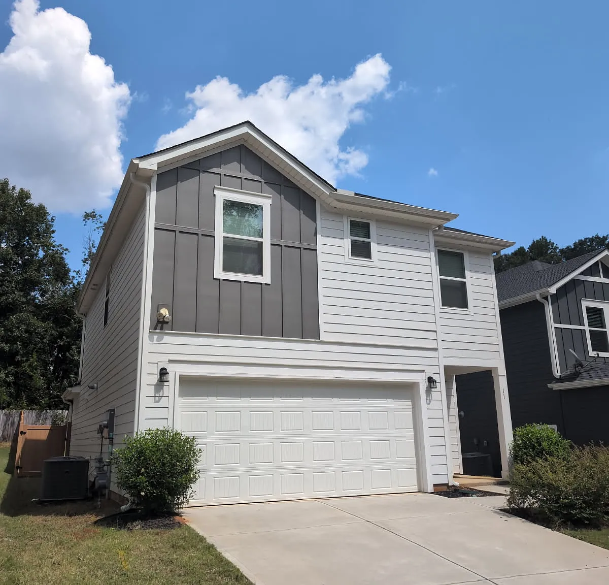 Beautiful 3 Bedroom Home in Alston Chase — Photo 1