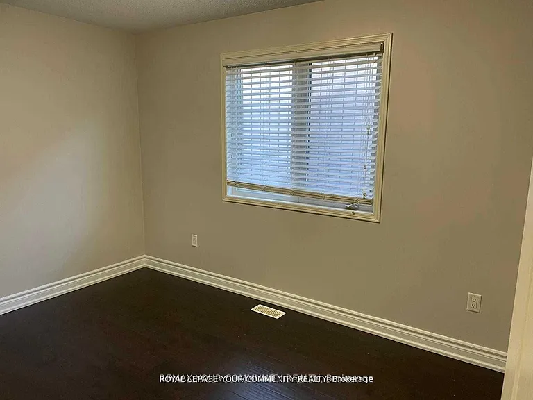 122 Russel Dr — Photo 15