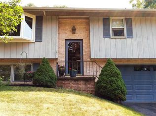 88 E Church St, Stevens, PA