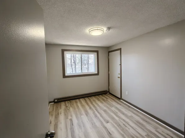 17B4 Regan St #B4, Vernon Rockville, CT 06066