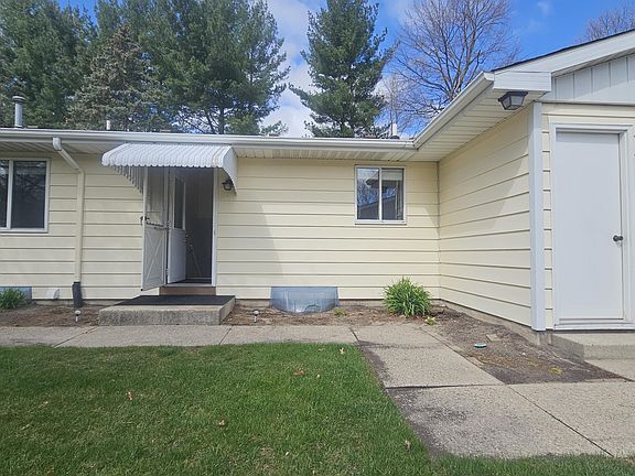 3rd image of 5861 Leisure South Dr SE #175