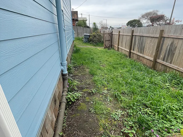 708 B St — Photo 35
