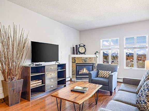 4th image of 1151 NW Sidney St #313