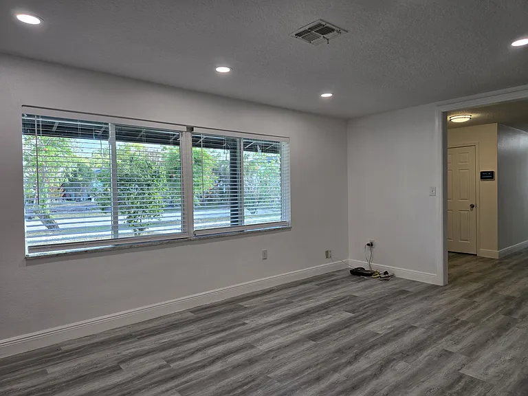 1816 Rendale Dr — Photo 15