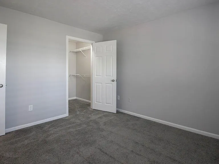 Westwood Pines Apartments — Photo 9