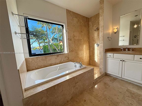 2nd image of 455 Amalfi Ave