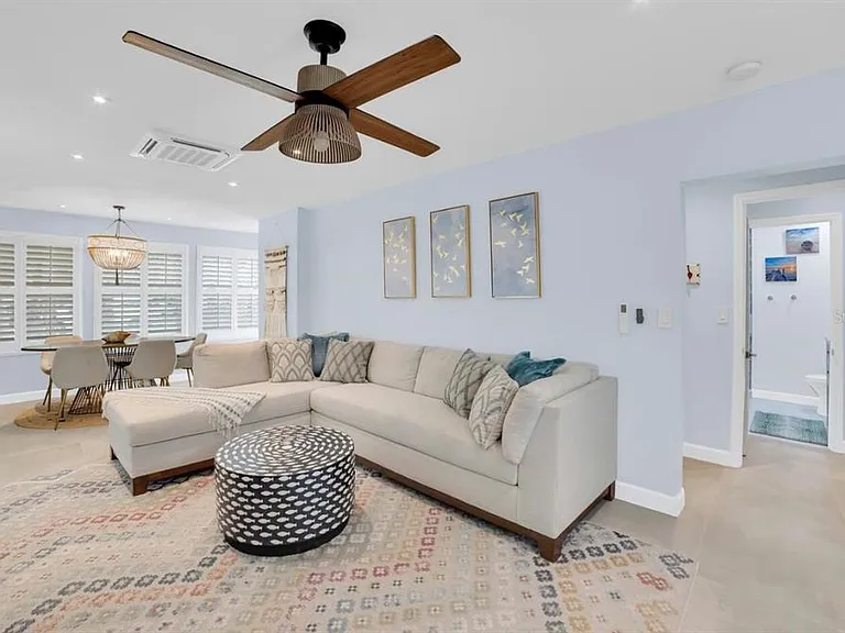1210 Bay Palm Blvd — Photo 9