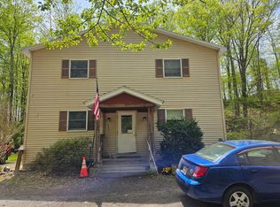 135 Marsh Rd, Stroudsburg, PA 18360
