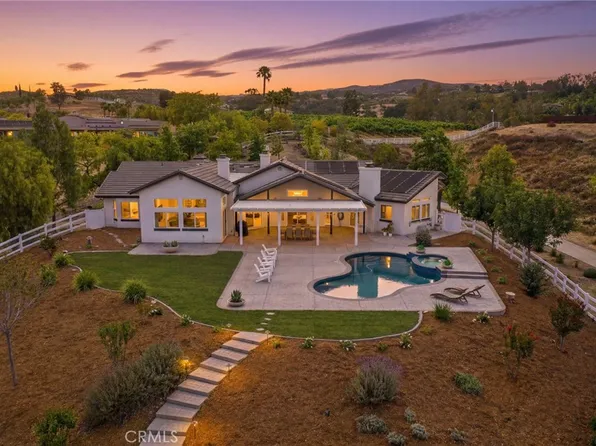 41110 Los Ranchos Cir, Temecula, CA 92592