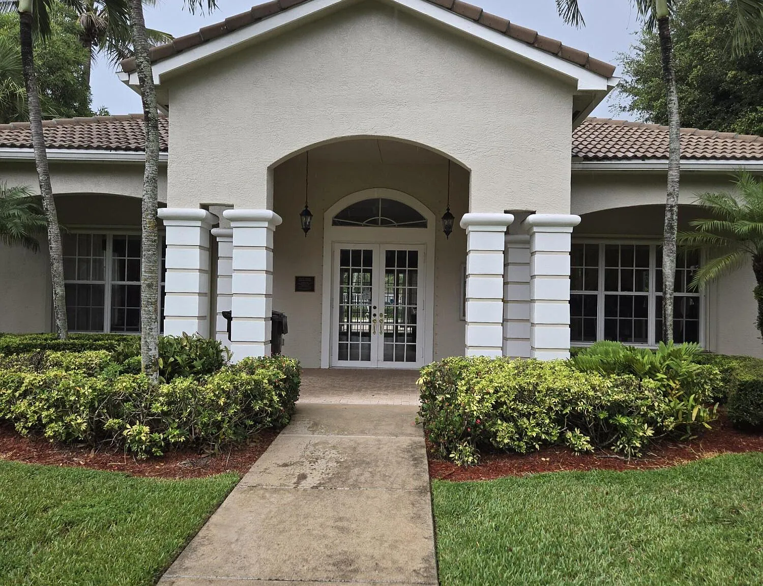 2 bed, 2.5 bath, 1211 sqft, $2,600 — Photo 4