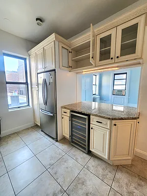 Rented by Oxford Property Group | media 4