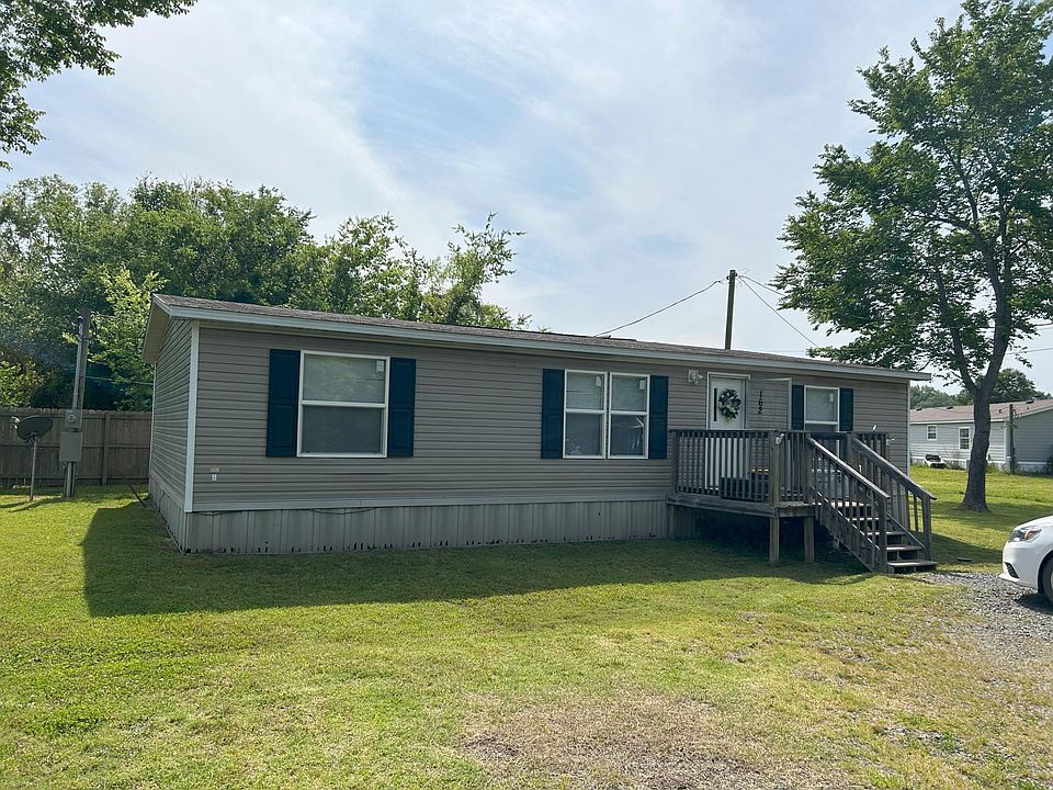 1st image of 162 Clayton Dr