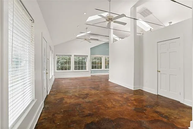 4324 Cadiz St — Photo 3