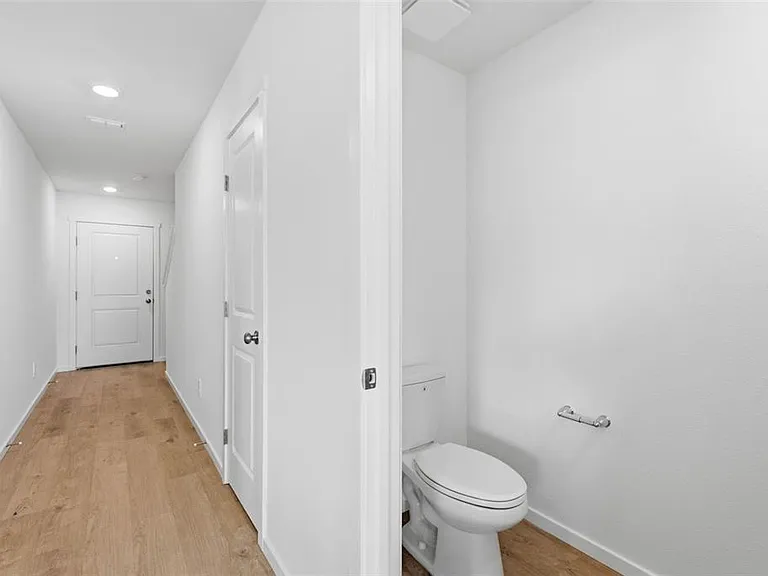 1557 Plank Pl — Photo 7