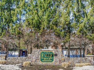 6 Meeker Ct #C0035, Roseland, NJ 07068