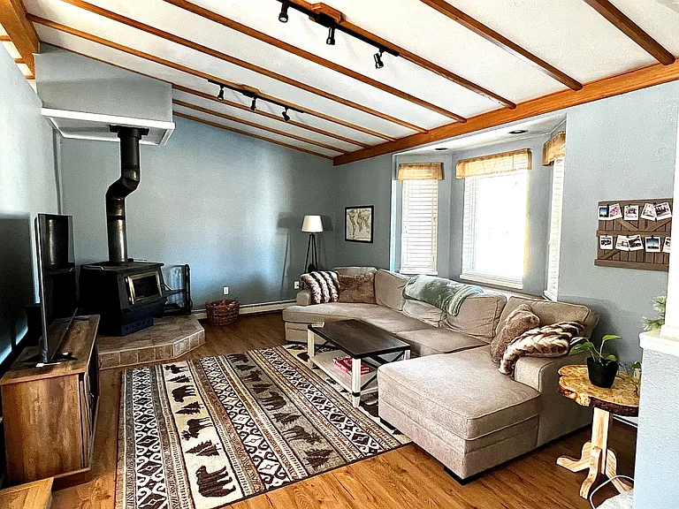 3631 Apache Ct #A — Photo 26
