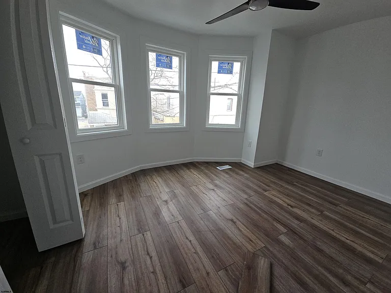902 Keener Ave — Photo 17