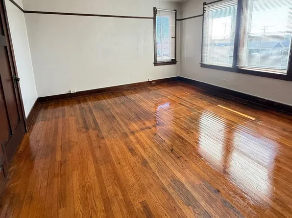 Crown Apartments in Marshalltown IA