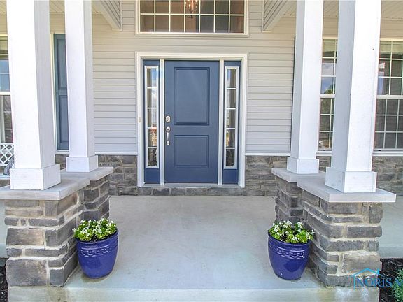 3rd image of 10897 Bay Trace Dr