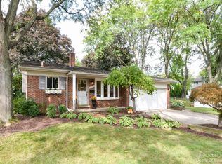 40906 Greenbriar Ln, Plymouth, MI 48170