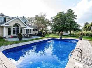 1211 Harbor Rd, Hewlett, NY 11557