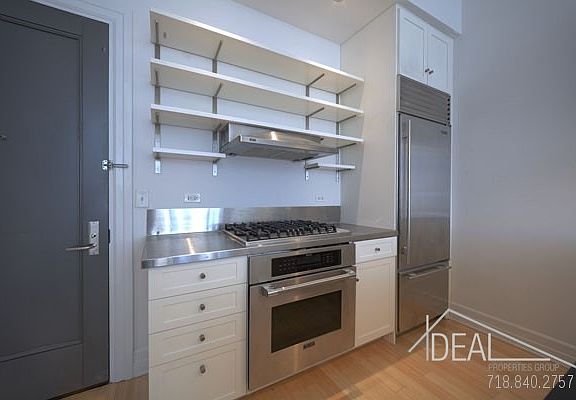 4th image of 110 Livingston St APT 7K