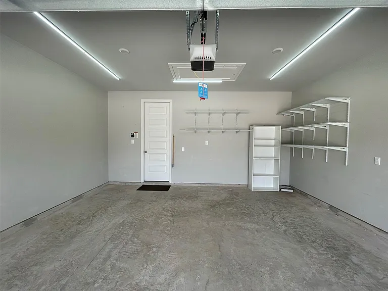 8922 Flounder Ridge Dr — Photo 39