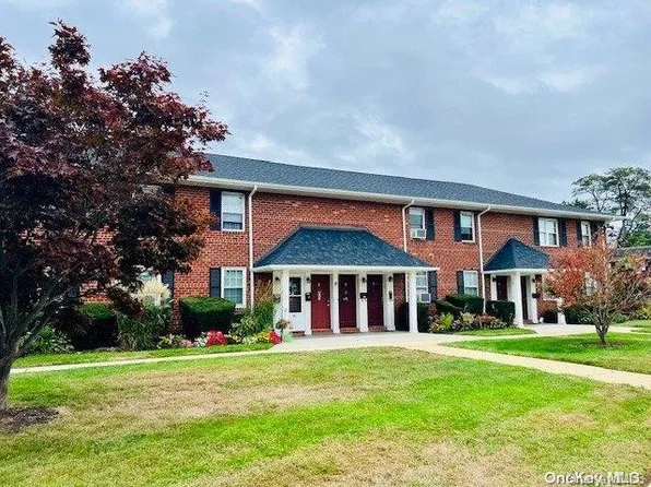1191 Little Neck Avenue #1D, North Bellmore, NY 11710