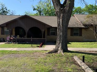 315 W Pine St #22, Whitewright, TX 75491